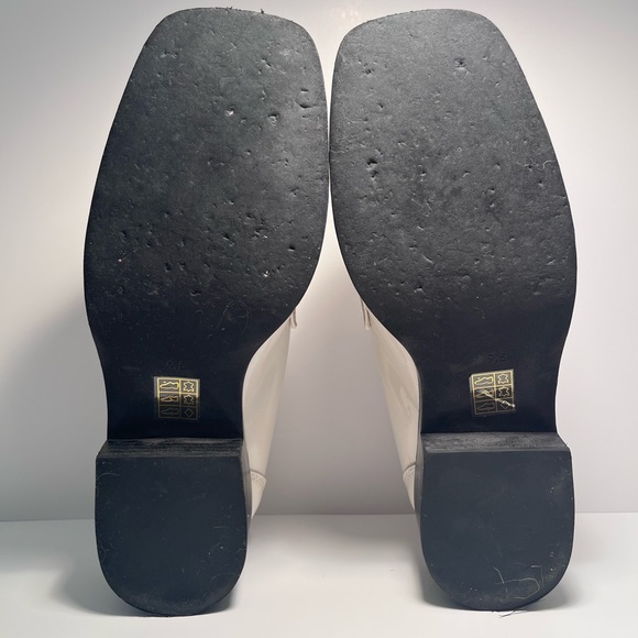 Jeffrey Campbell Sorbonne Y2K Cream Chunky Heel Penny Loafers Womens Size 9.5 - Picture 7 of 8